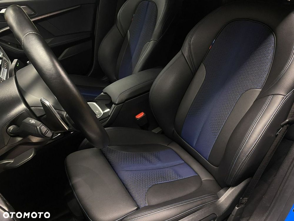 BMW Seria 2 220i - 41