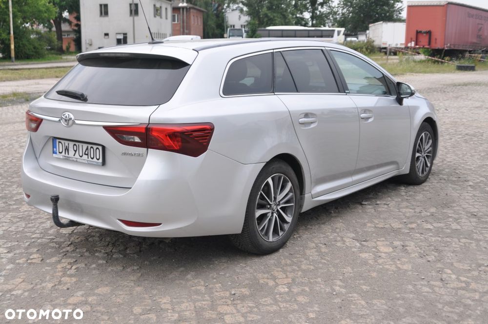 Toyota Avensis 2.0 D-4D Selection - 5