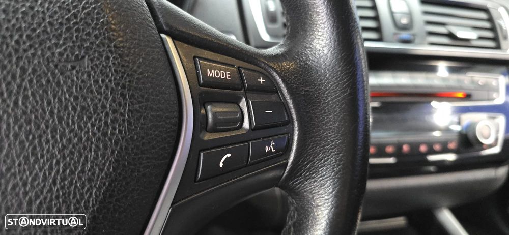 BMW 220 d Cabrio LIne Luxury - 38