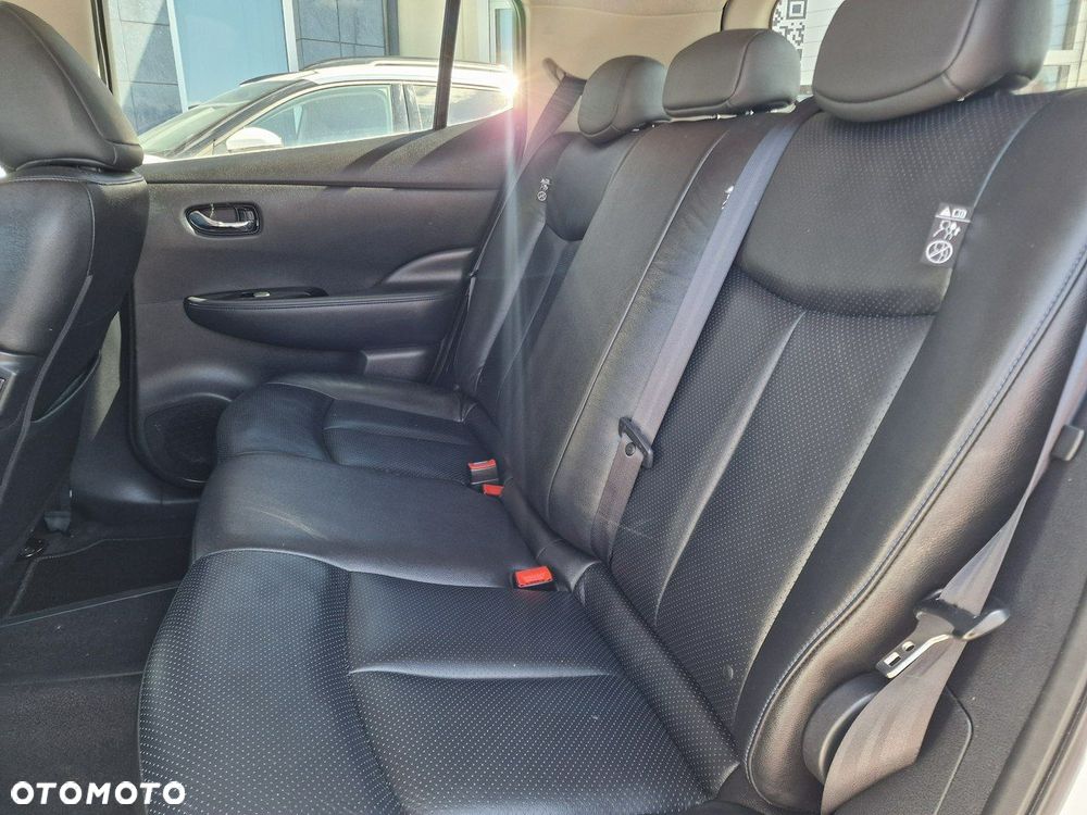 Nissan Leaf 24kWh Tekna - 16