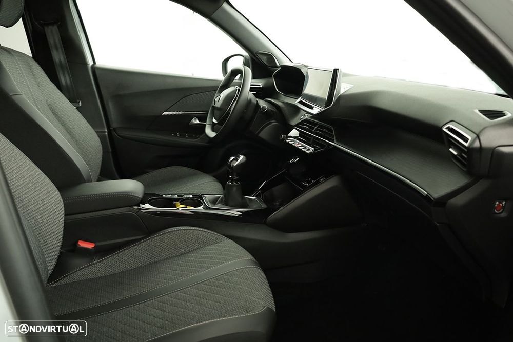 Peugeot 2008 1.2 PureTech Allure - 20