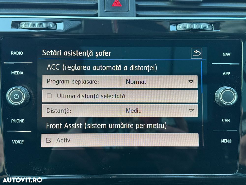 Volkswagen Golf Variant 2.0 TDI SCR DSG IQ.DRIVE - 27