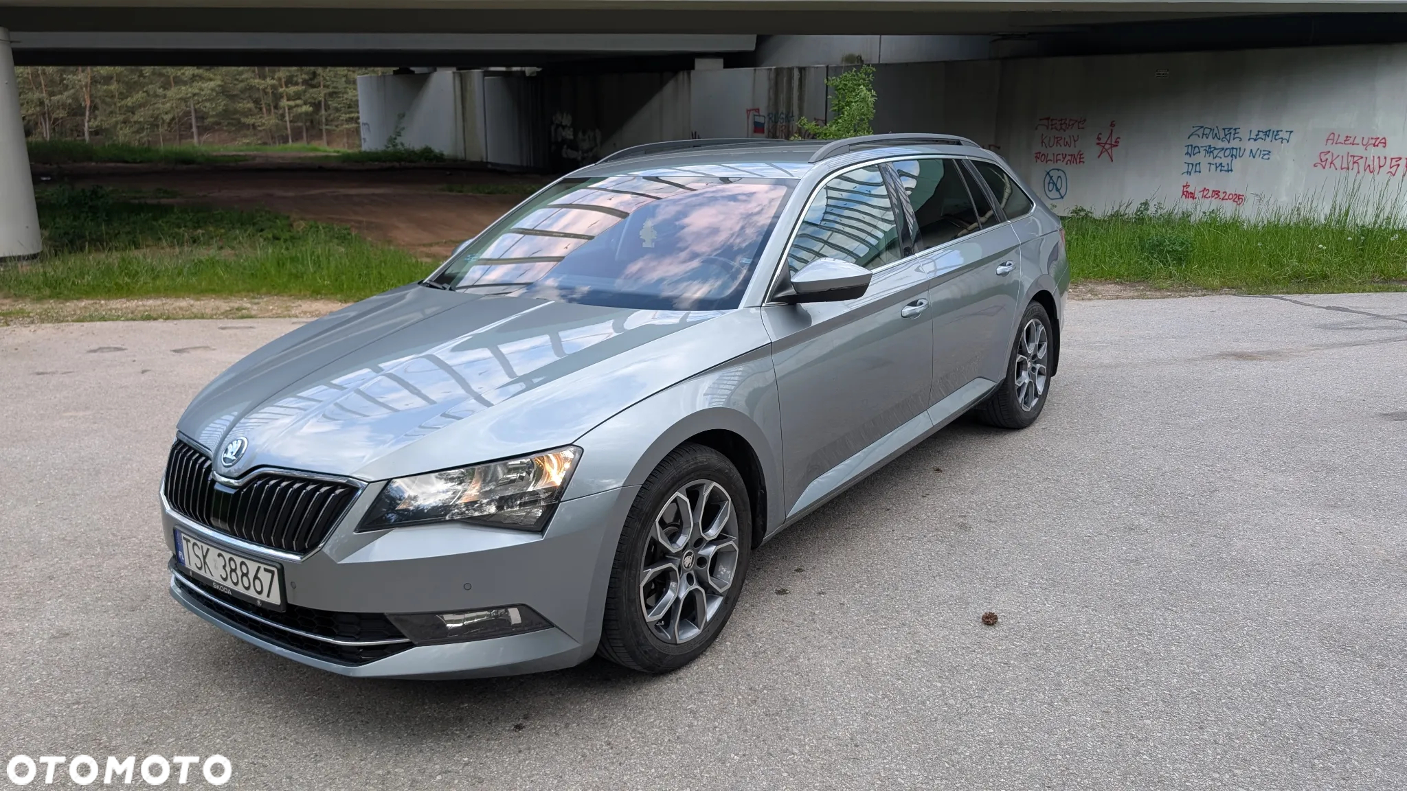 Skoda Superb 1.6 TDI DSG Ambition - 3