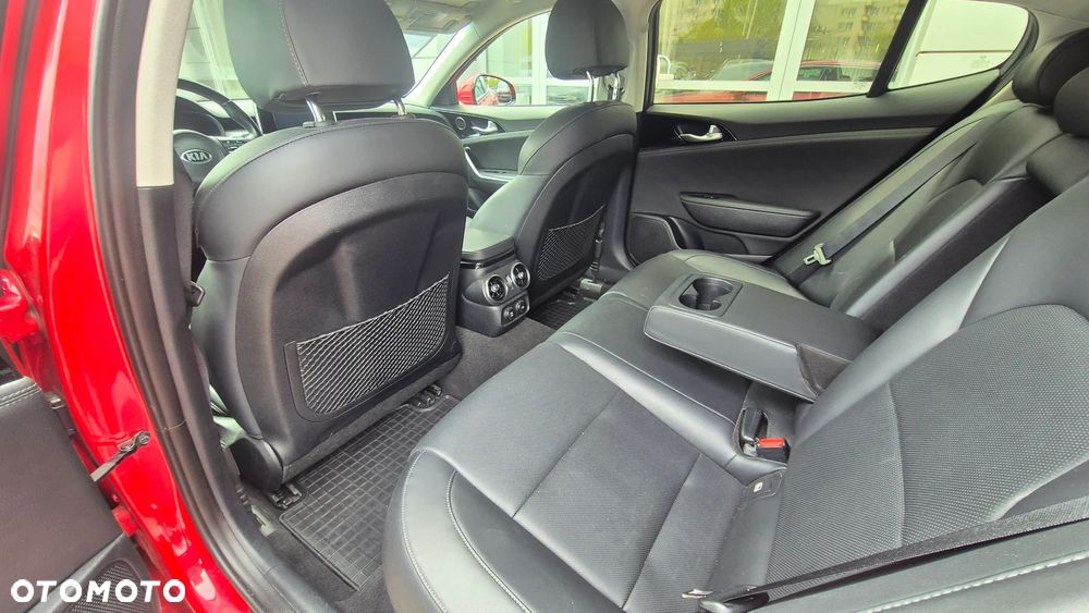 Kia Stinger 2.0 T-GDI L - 21