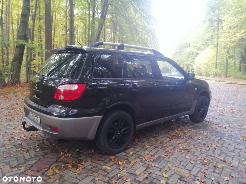 Mitsubishi Outlander 2005 photo 3