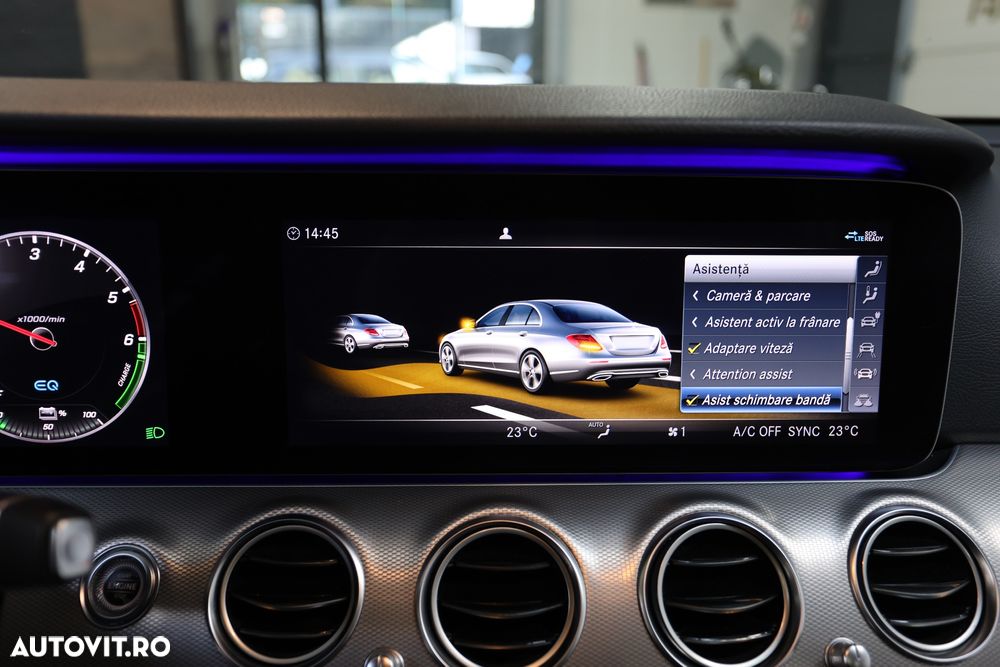 Mercedes-Benz E 300 de 4Matic 9G-TRONIC AMG Line - 34