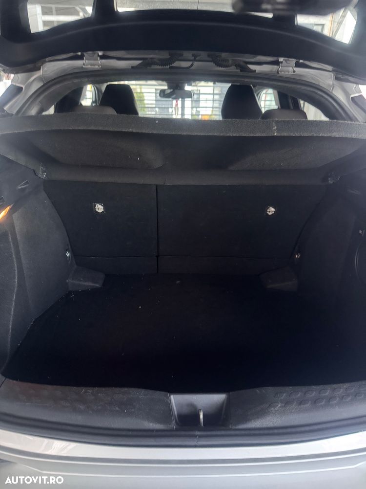 Toyota C-HR 1.8 HSD 122 CP 4x2 CVT C-lassy - 18