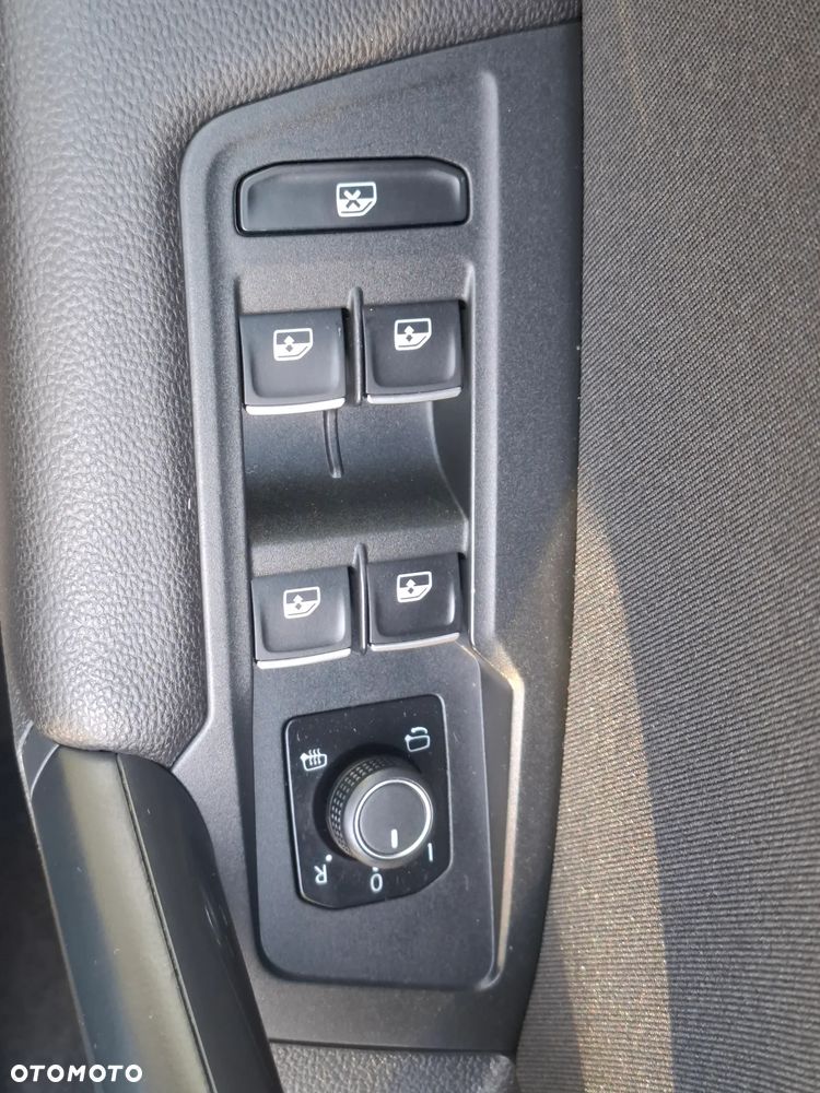 Volkswagen Tiguan - 23