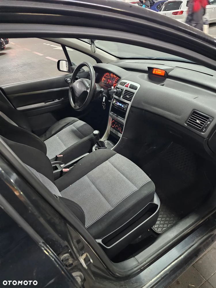 Peugeot 307 - 16