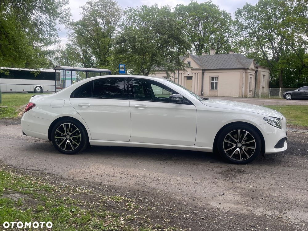 Mercedes-Benz Klasa E 220 d 9G-TRONIC - 7