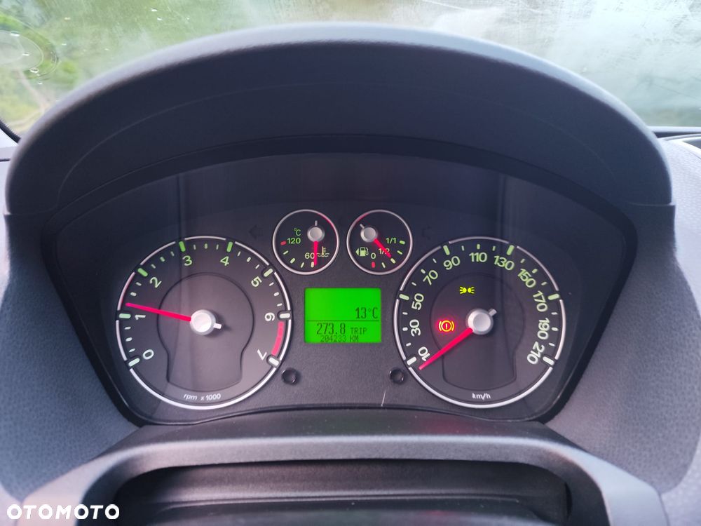Ford Fiesta 1.4 Ghia - 31