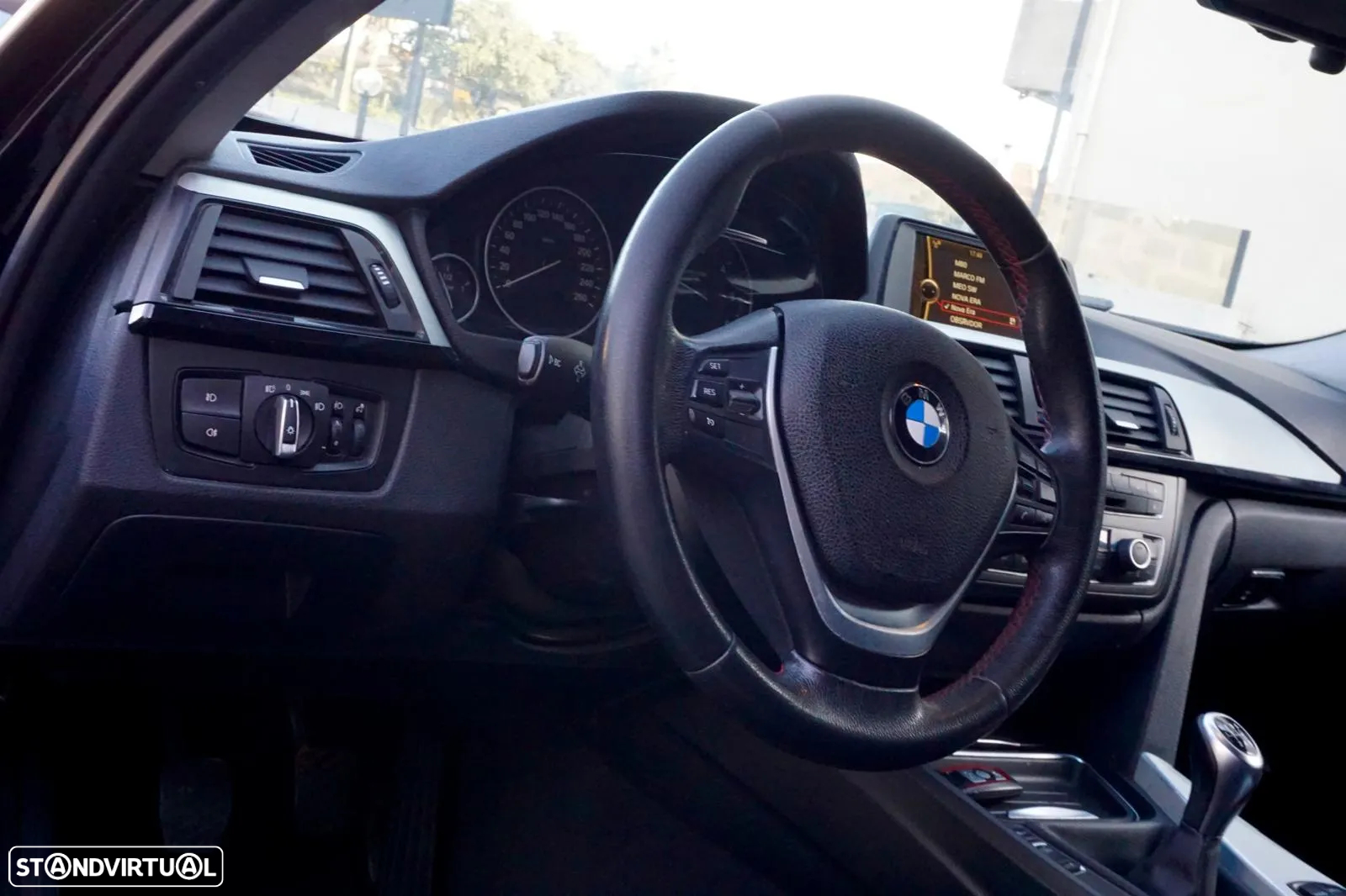 BMW 318 d Touring Line Sport - 16