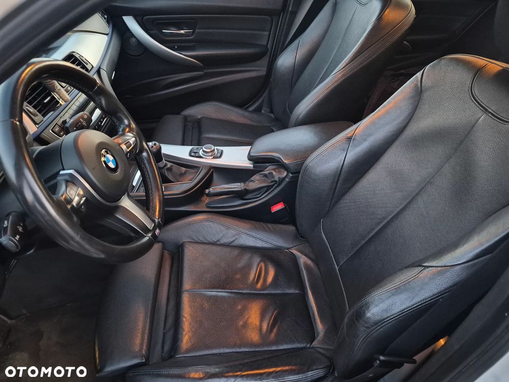 BMW Seria 3 320d M Sport EU6 - 14