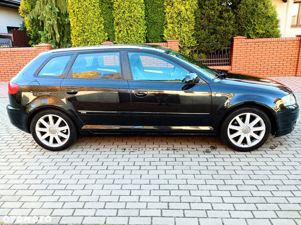 Audi A3 Sportback - 4