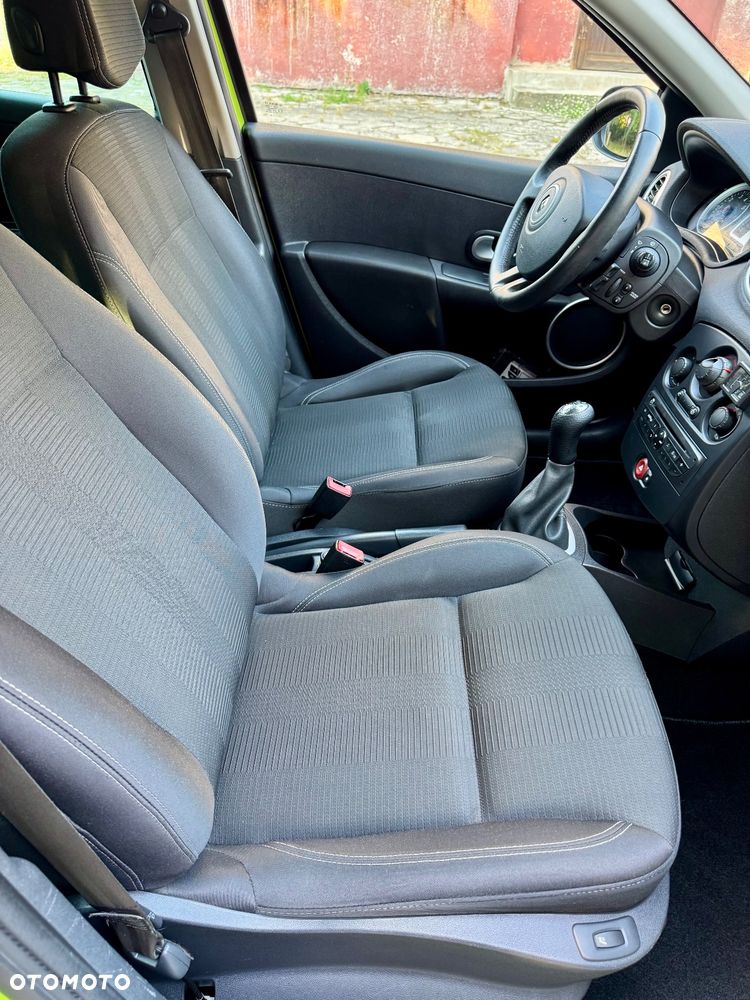 Renault Clio 1.2 TCE Authentique - 28