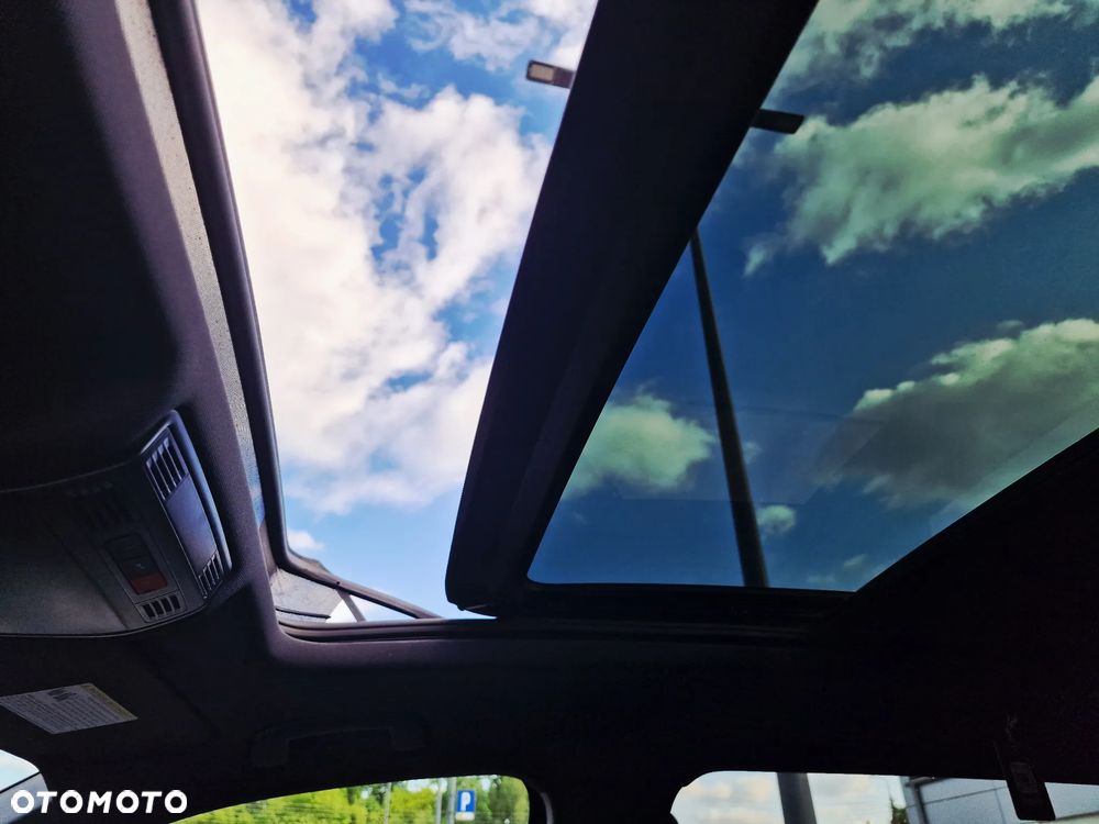 Volkswagen Tiguan Allspace - 25