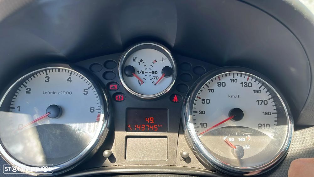 Peugeot 207 SW 1.4 Outdoor - 12