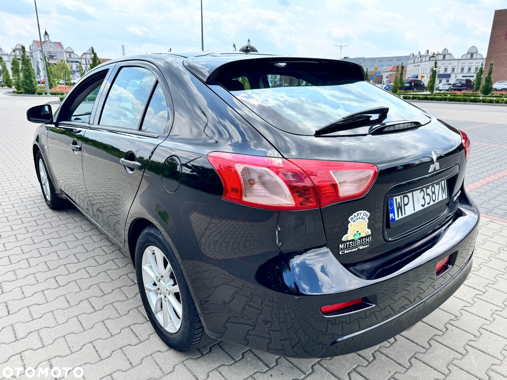 Mitsubishi Lancer 1.6 - 23