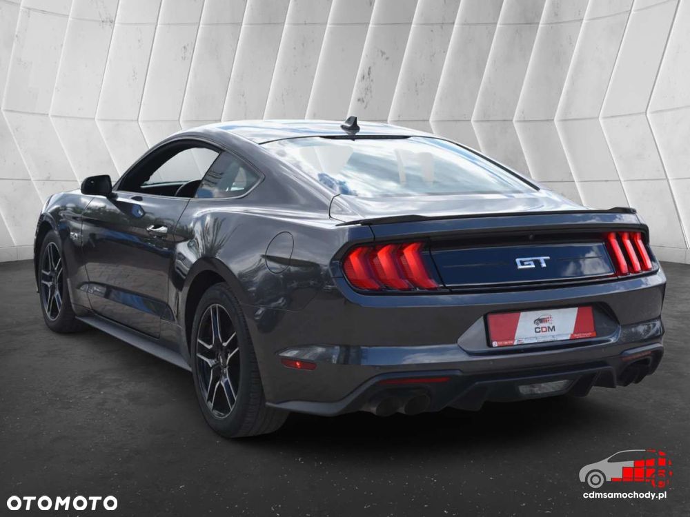 Ford Mustang 5.0 V8 GT - 8