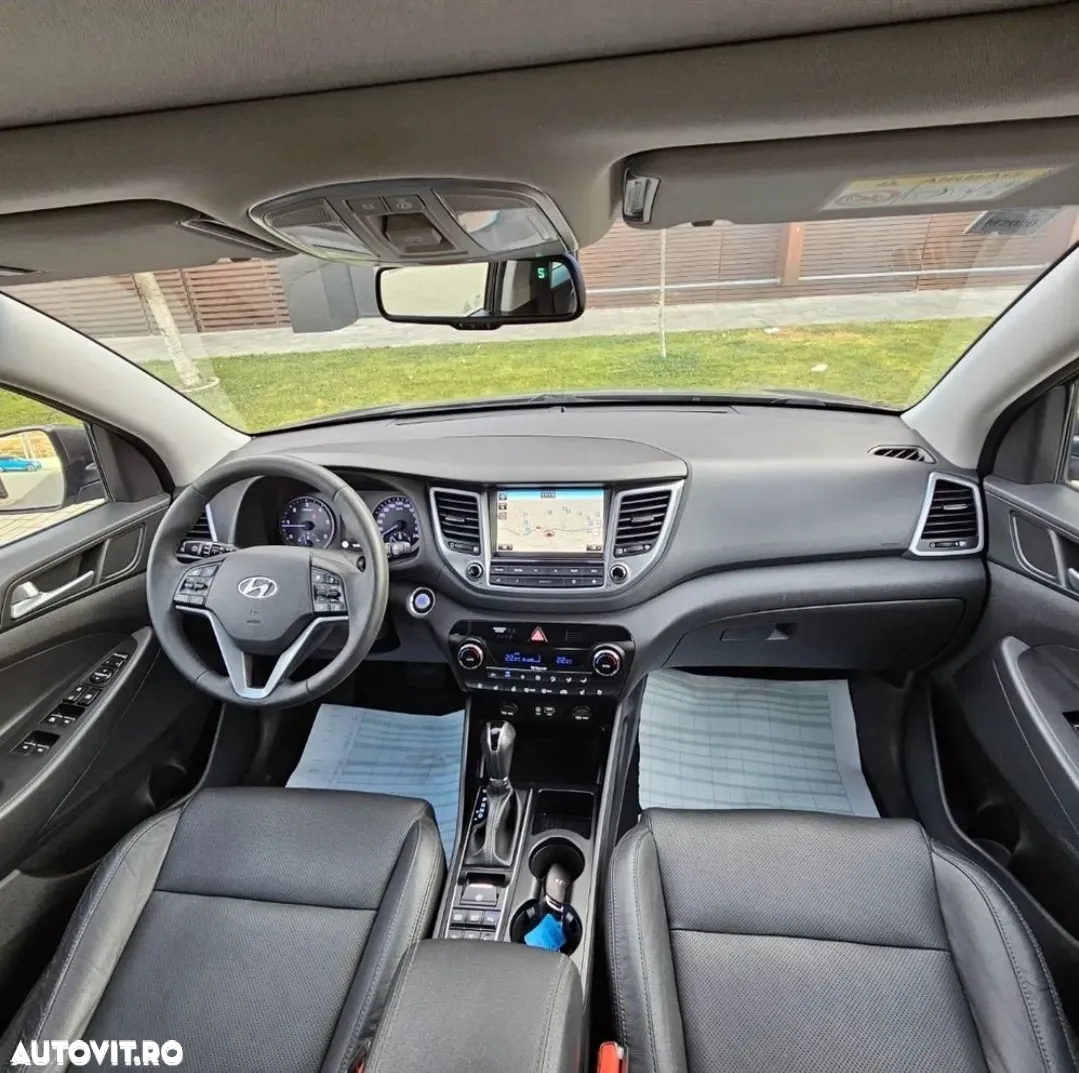 Hyundai Tucson 2.0 CRDI 4WD Automatik Premium - 9
