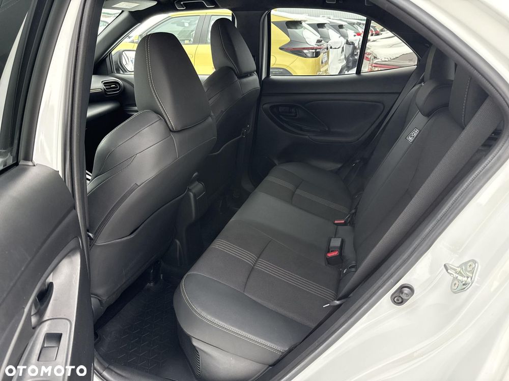 Toyota Yaris Cross Hybrid 1.5 Adventure - 12