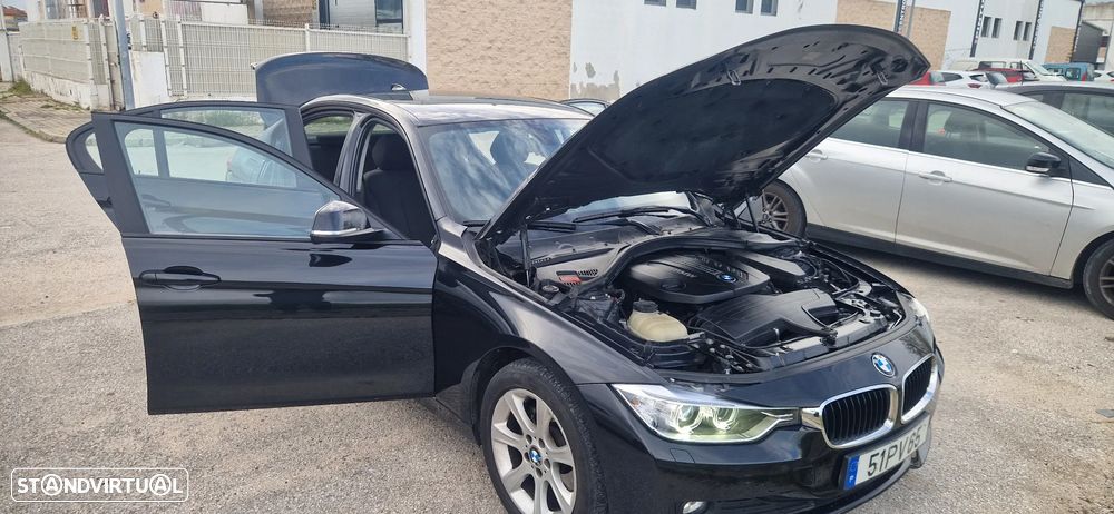 BMW 320 d Blue Performance Modern Line - 8