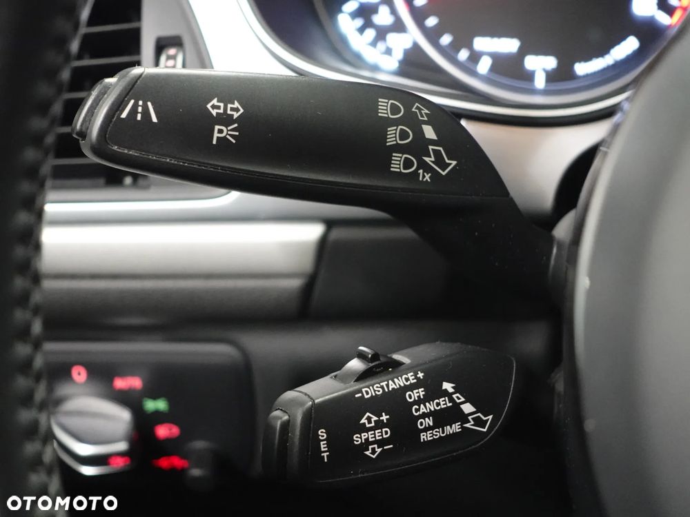 Audi A6 Avant 2.0 TDI quattro S tronic - 38