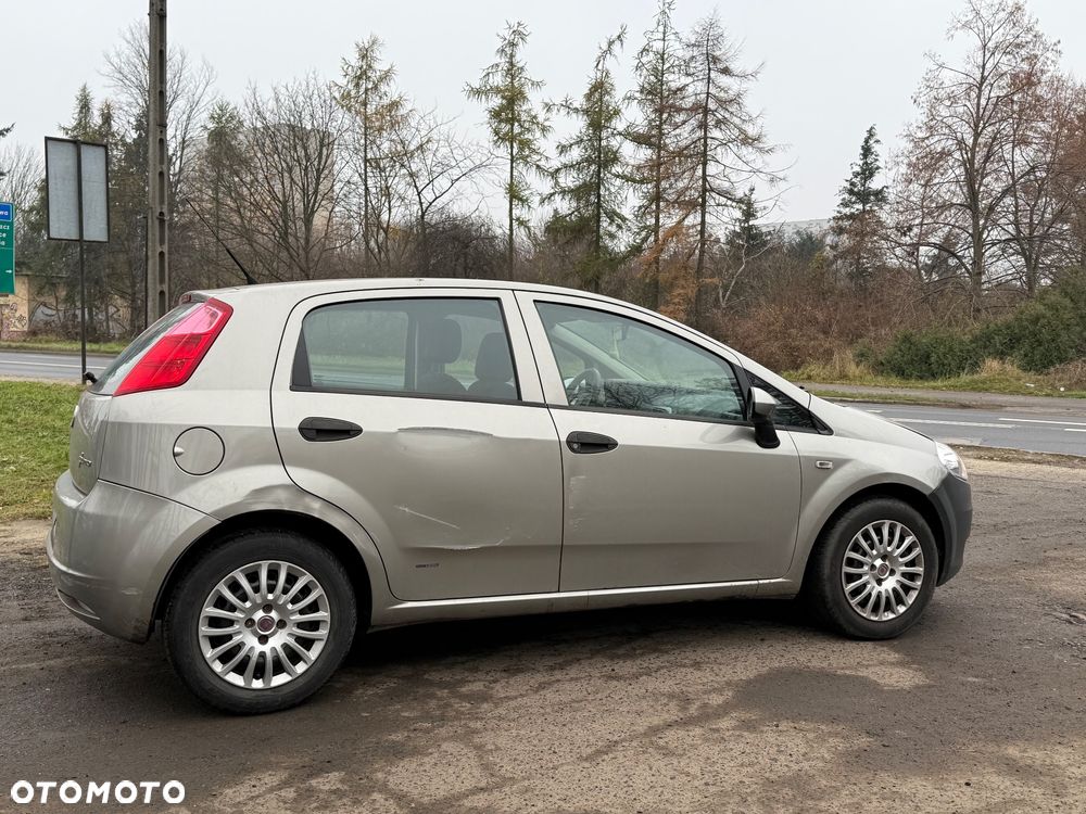 Fiat Grande Punto - 5