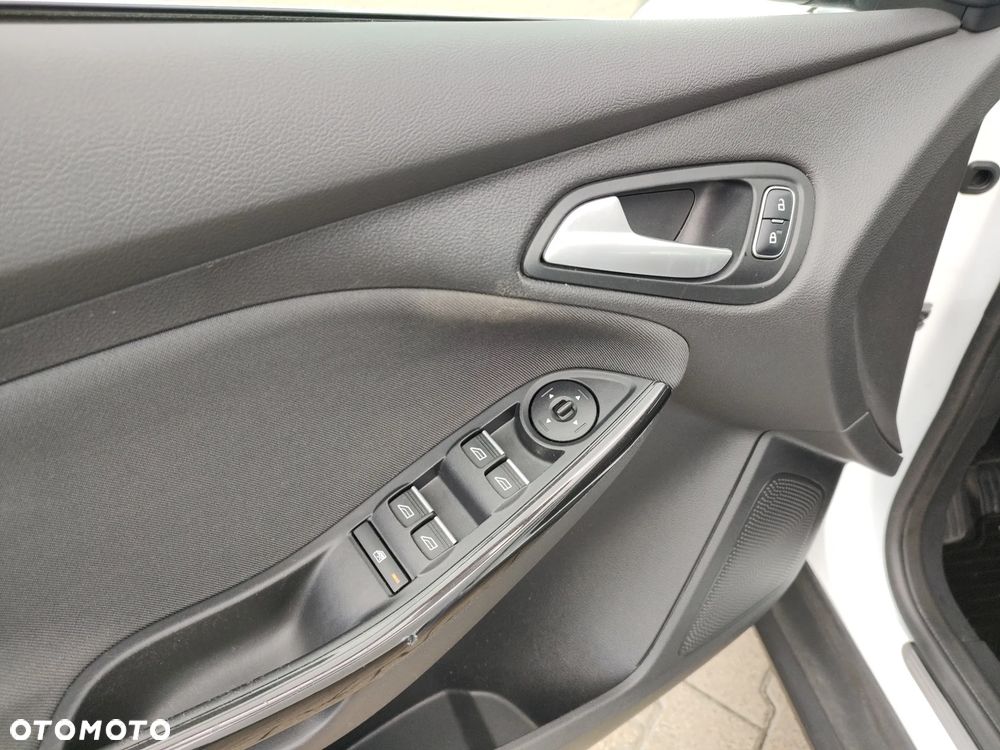 Ford Focus 1.5 EcoBoost Titanium ASS - 20