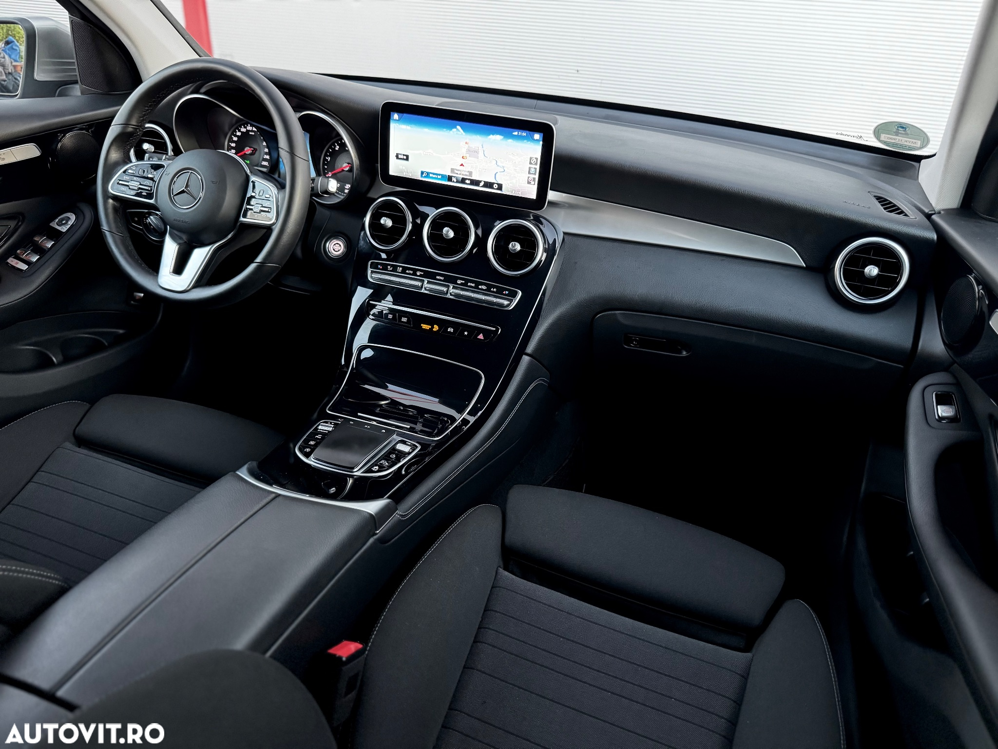 Mercedes-Benz GLC 220 d 4Matic 9G-TRONIC Exclusive - 12