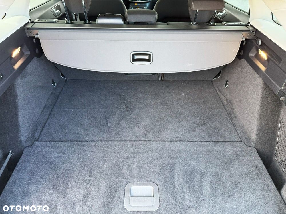 Ford Focus 1.0 EcoBoost mHEV Titanium X - 10