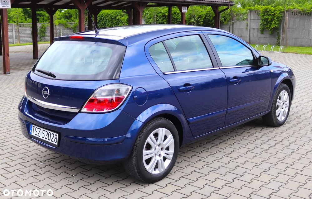 Opel Astra 1.6 Easytronic Innovation 110 Jahre - 6