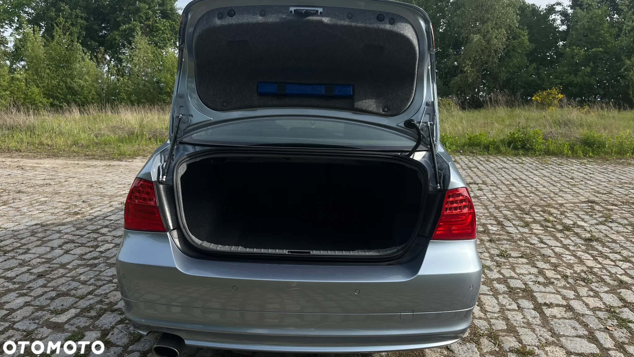 BMW Seria 3 320i - 16