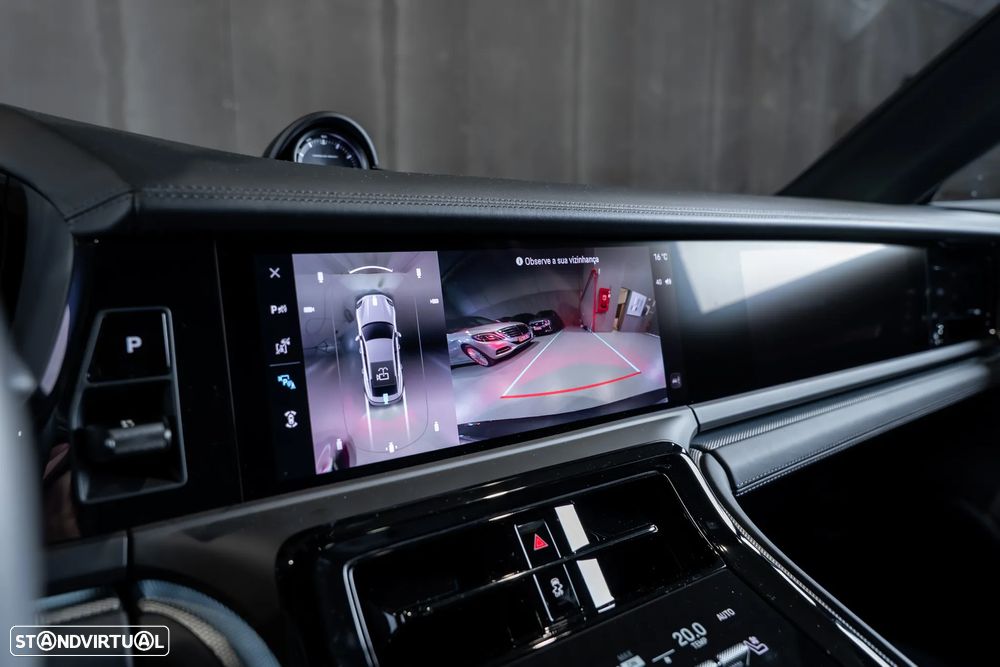 Porsche Panamera 4 E-Hybrid - 22