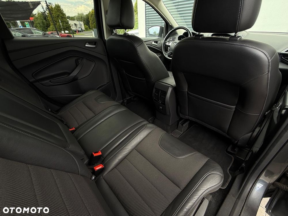 Ford Kuga 2.0 TDCi 4x4 Titanium - 31