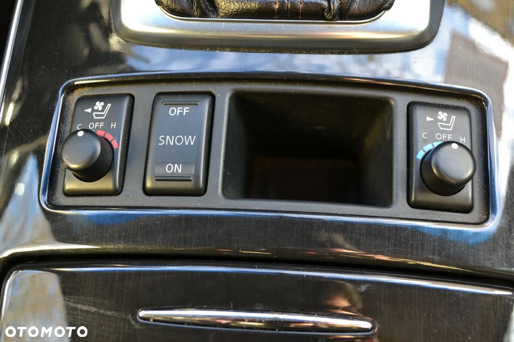 Infiniti FX FX35 - 15