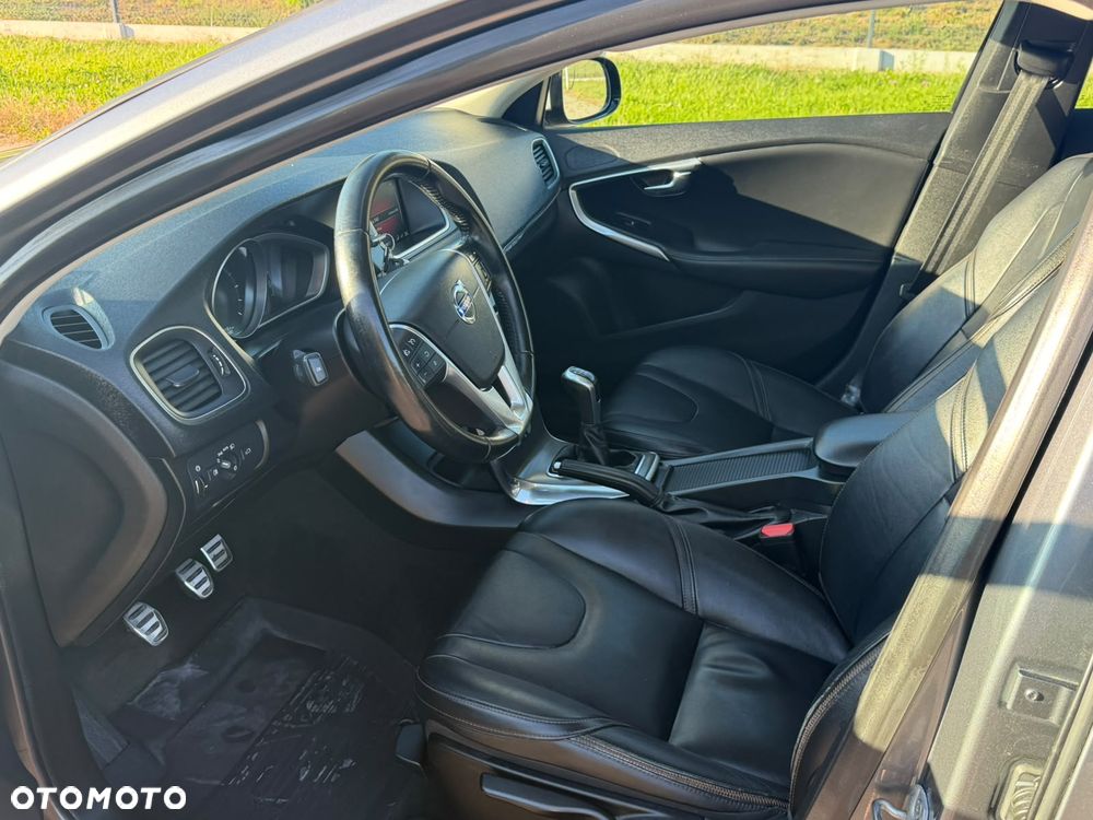 Volvo V40 D2 Momentum - 8
