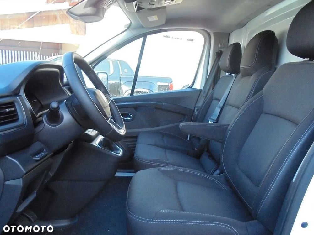 Renault Trafic - 8