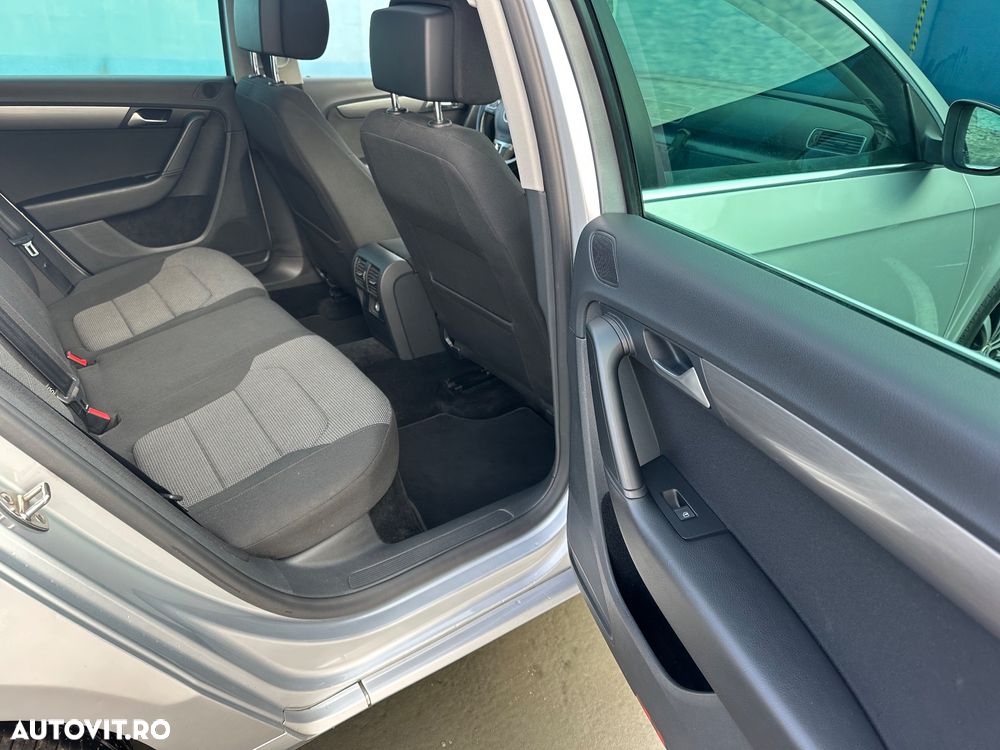 Volkswagen Passat Variant 2.0 TDI 4Motion BlueMotion Technology DSG Comfortline - 6