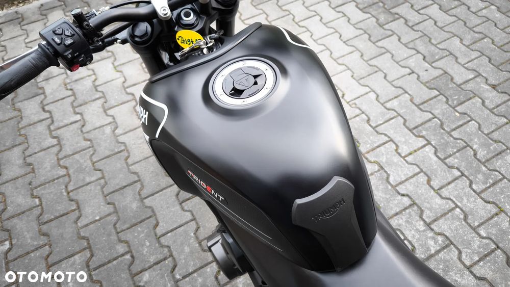 Triumph Trident - 14