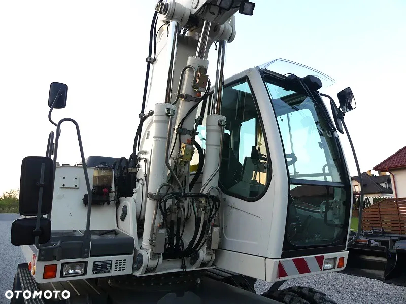 Liebherr A900C z Niemiec / Super Stan / - 37