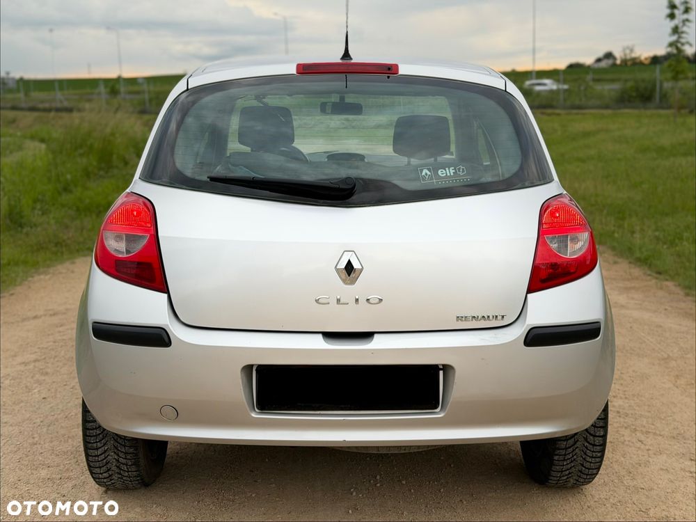 Renault Clio - 5