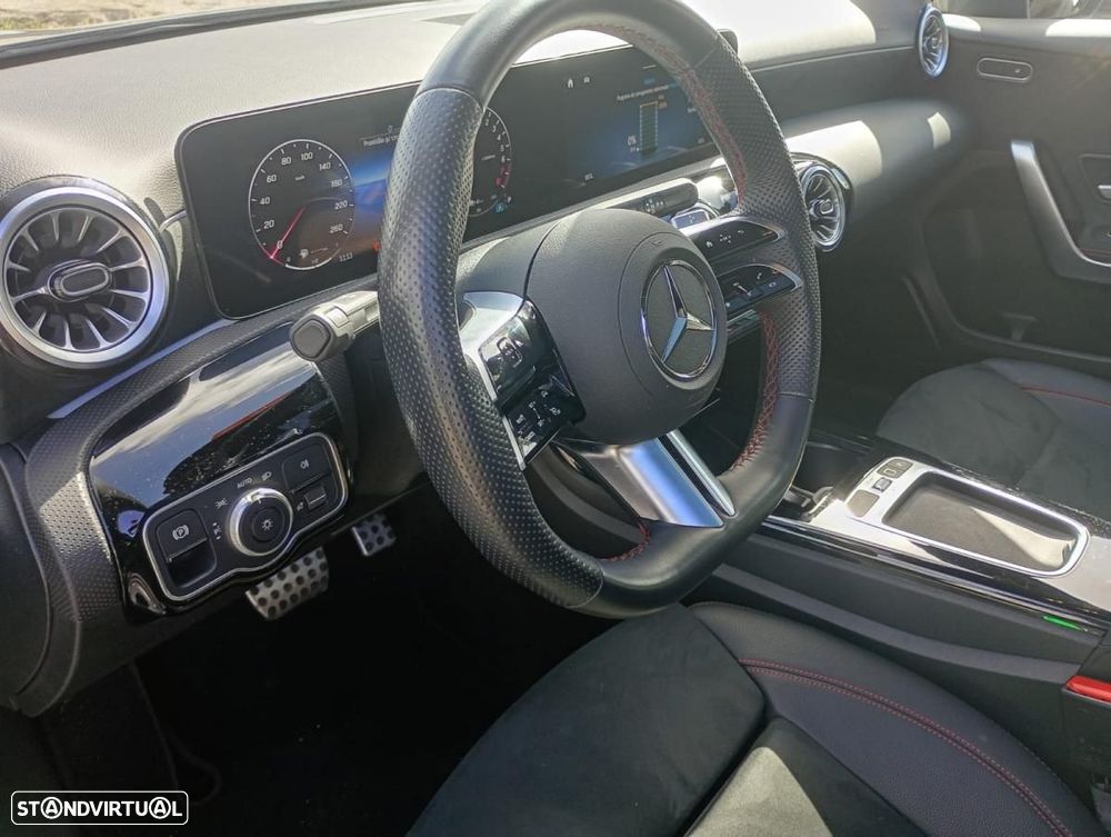 Mercedes-Benz A 250 Limousine e 8G-DCT AMG Line Advanced Plus - 17