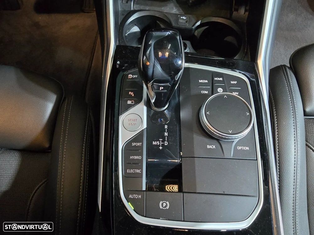 BMW 320 - 11