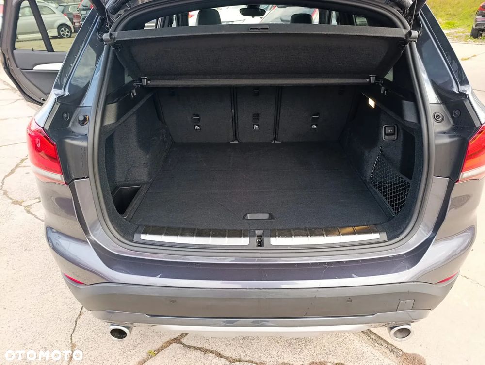 BMW X1 xDrive25i xLine - 35