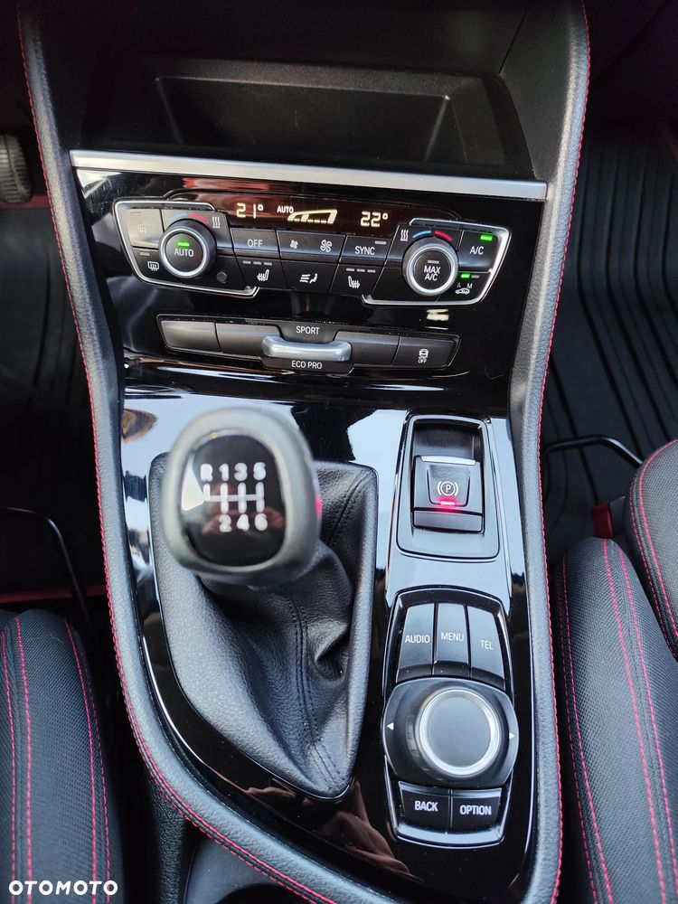 BMW Seria 2 218d Sport Line - 17