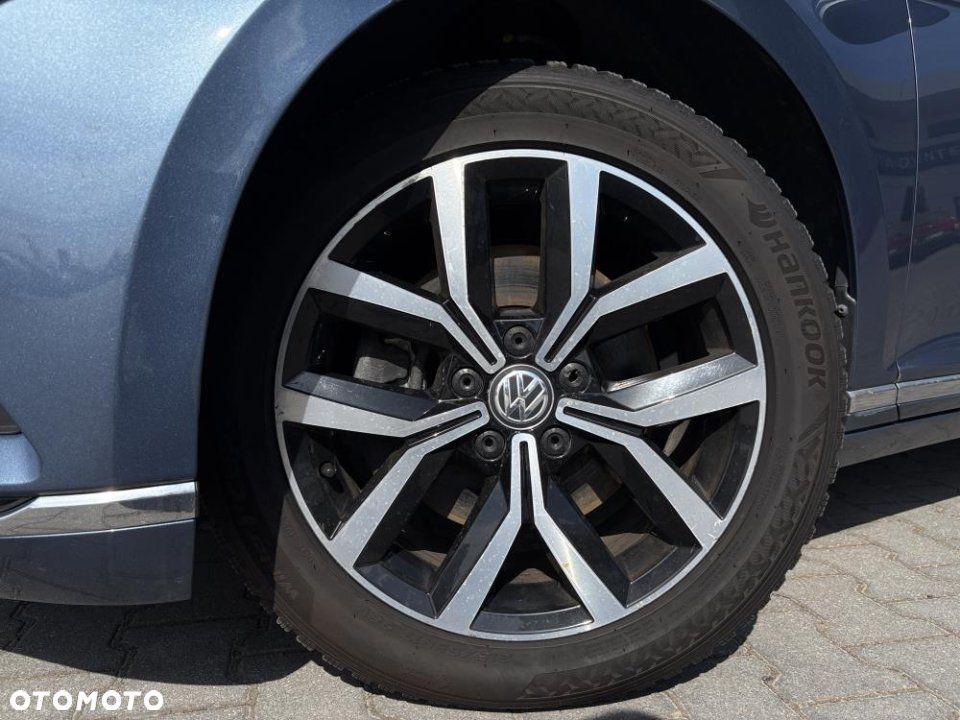 Volkswagen Passat - 3