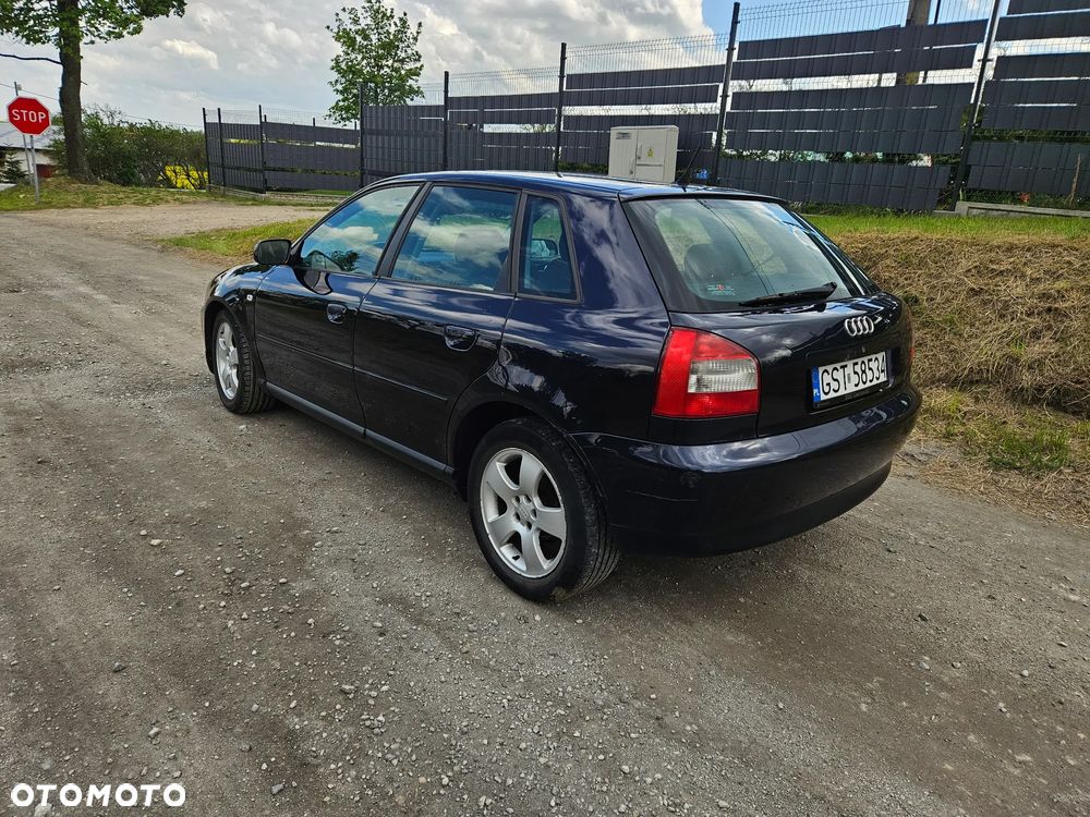 Audi A3 Sportback - 4