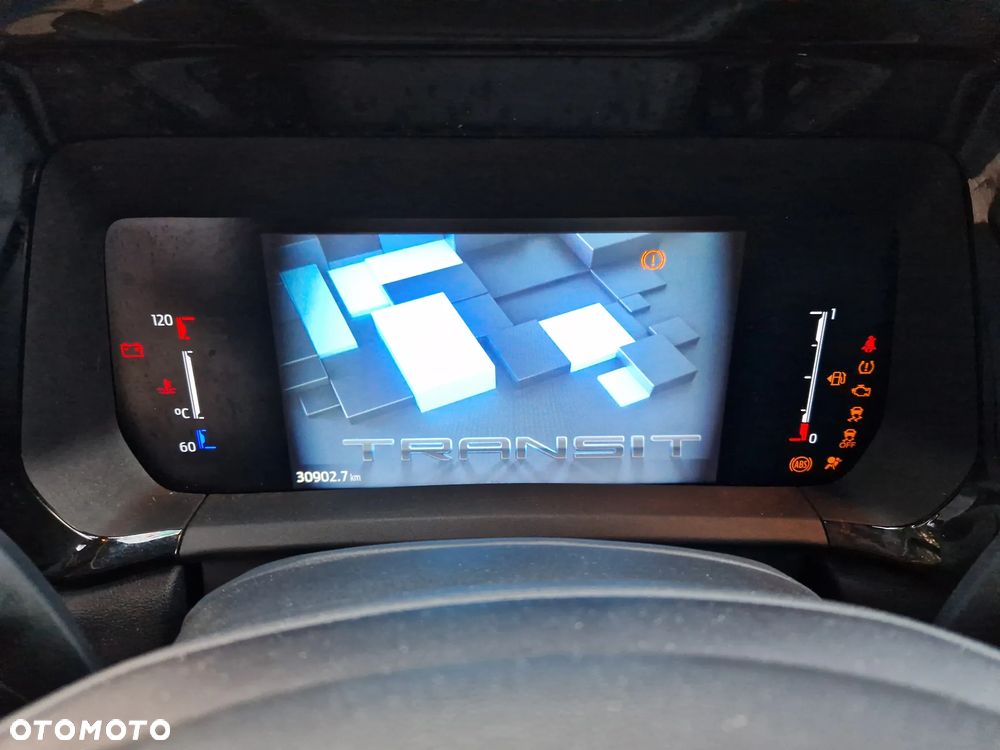Ford Transit Courier - 9