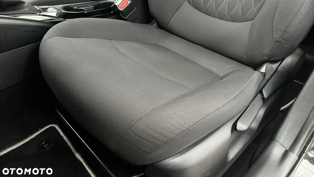 Toyota Corolla 1.8 Hybrid Active - 18